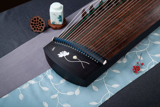 不染 'Purity' 49.2'' (125cm) Travel Size Guzheng with Mother of Pearl Inlay on Ebony 黑檀木贝雕小筝