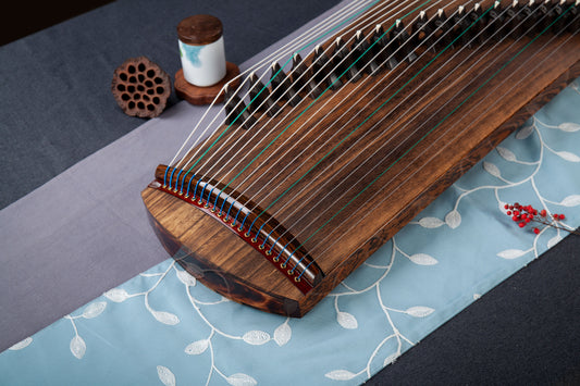 小柒 'Little Seven' 35.4'' (90cm) Travel Size Hand-Carved Hollowed-Out Guzheng with Decorative Burmese Teak Panel 金丝柚木素面挖筝小筝