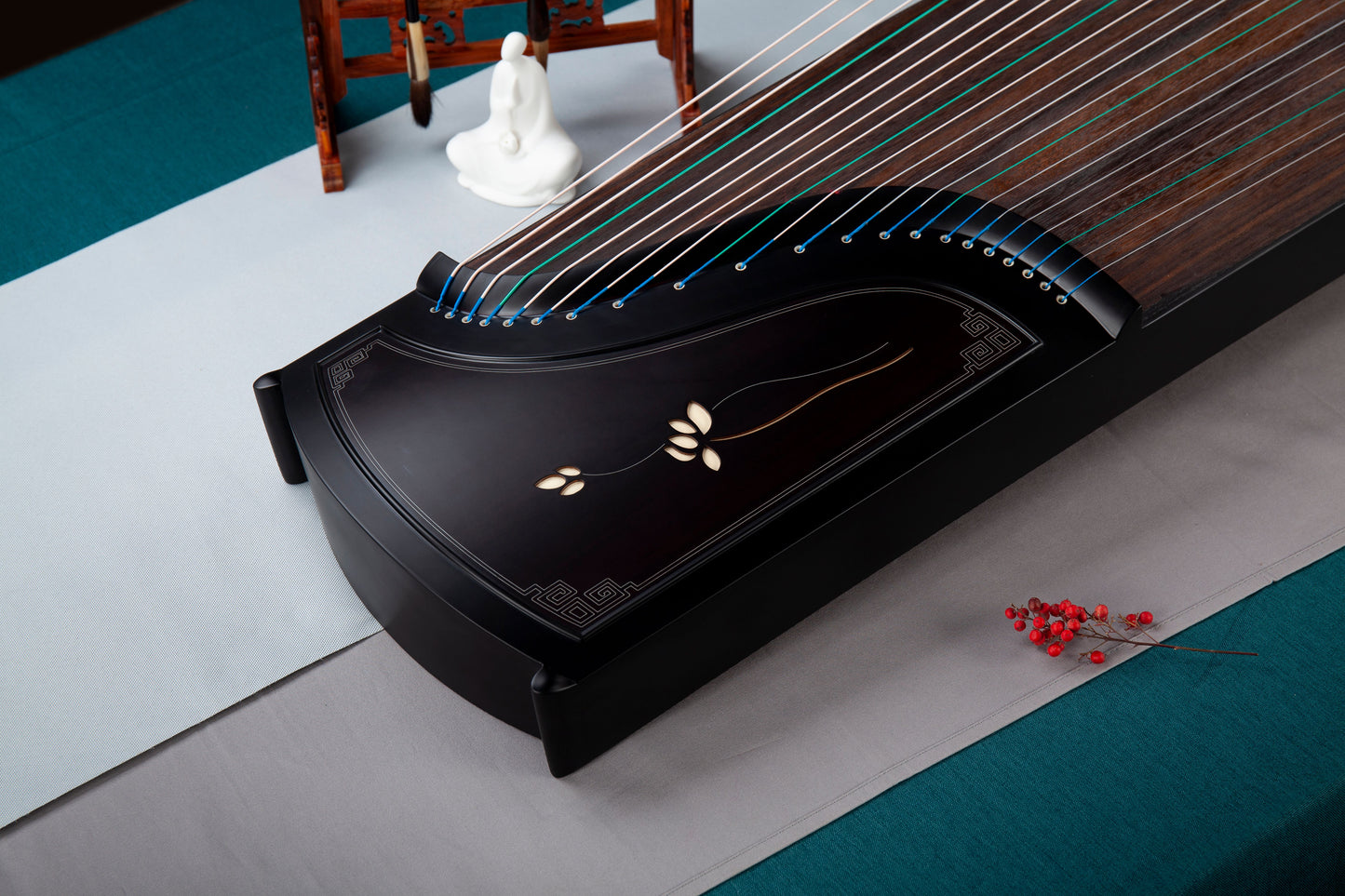 簡一 'Simply the One' Basic Beginner's Guzheng with Wood Cut-Out Design on Ebony 黑檀木镂空雕刻基础系列古筝