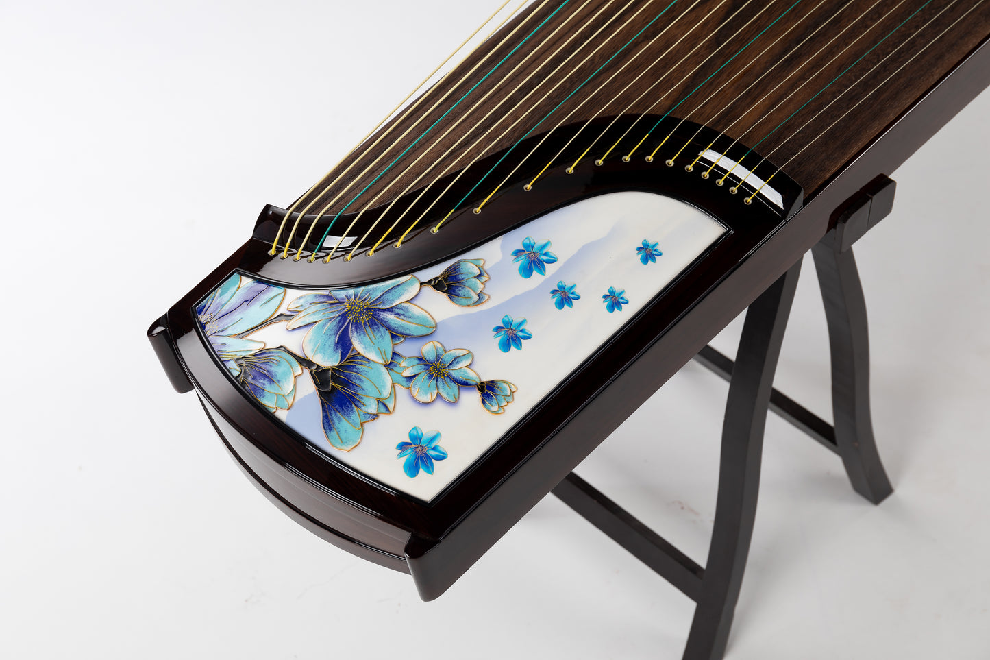 木蘭 'Magnolia' Collector's Grade Guzheng with Cloisonné Enamel and Piano Lacquer Finishing on Indian Rosewood 阔叶黄檀掐丝珐琅钢琴烤漆亮面收藏级古筝