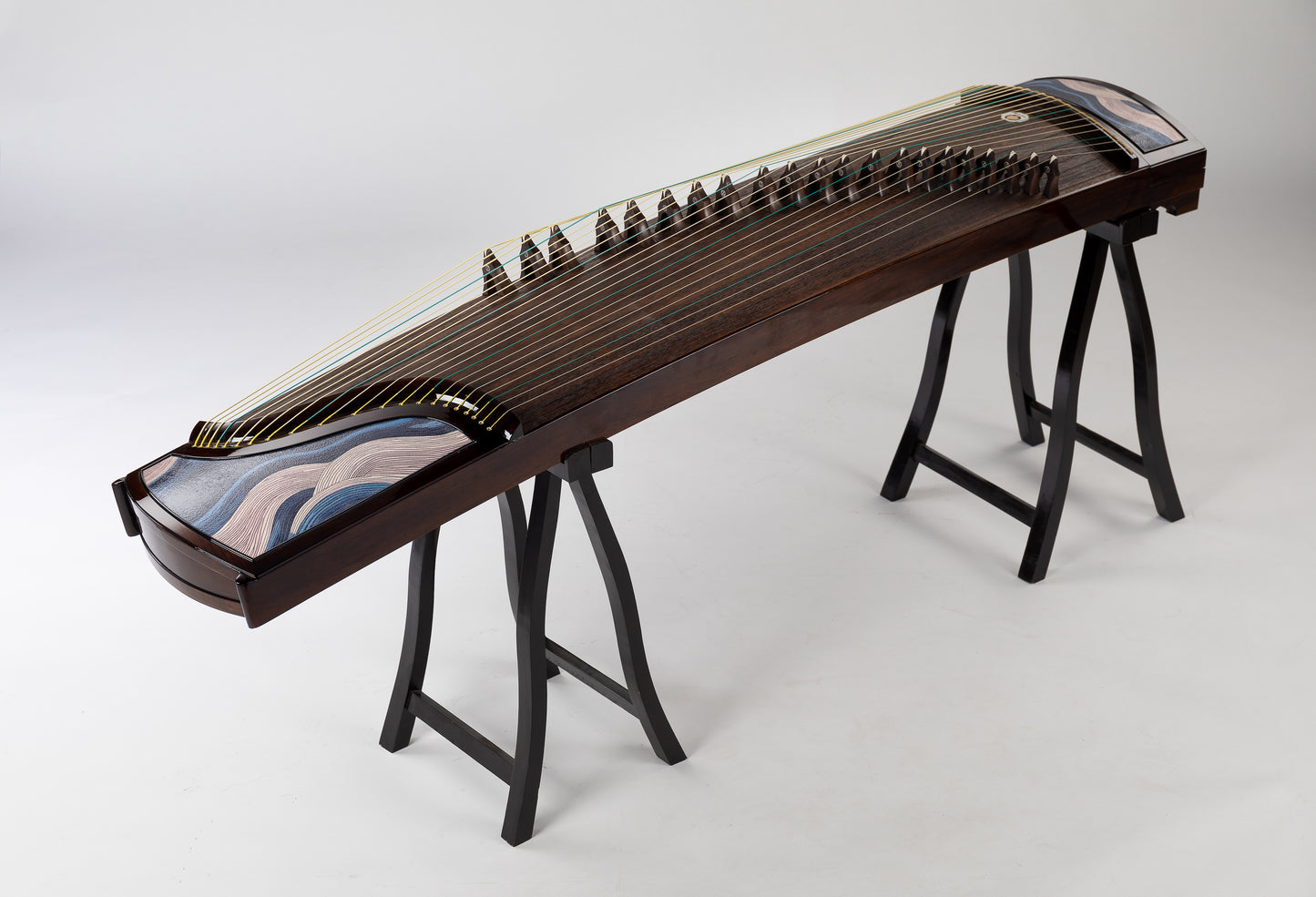 流砂 'Running Sand' Collector's Grade Guzheng with Rock Pigment Coloring and Piano Laquer Finishing on Burmese Teak 金丝柚木岩彩工艺钢琴烤漆亮面收藏级古筝