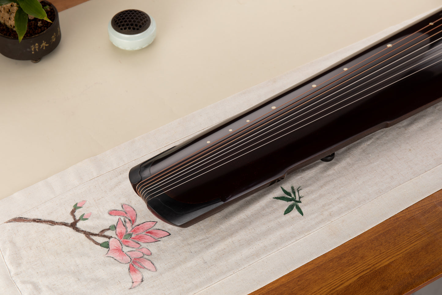 高级杉木仲尼古琴 High-Grade Zhongni-Style Chinese Fir Guqin