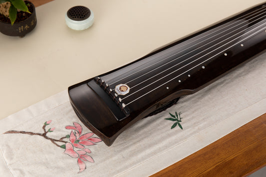 栗色伏羲杉木古琴 Chestnut-Colored Fuxi-Style Chinese Fir Guqin