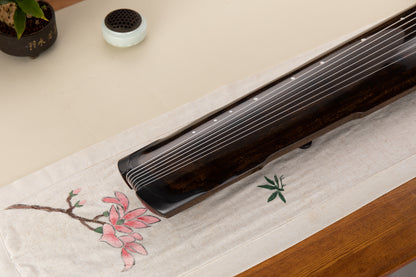 栗色仲尼杉木古琴 Chestnut-Colored Zhongni-Style Chinese Fir Guqin