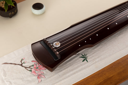 栗色伏羲桐木古琴(梓木底板) Chestnut-Colored Fuxi-Style Chinese Paulownia Guqin (Catalpa Bottom Board
